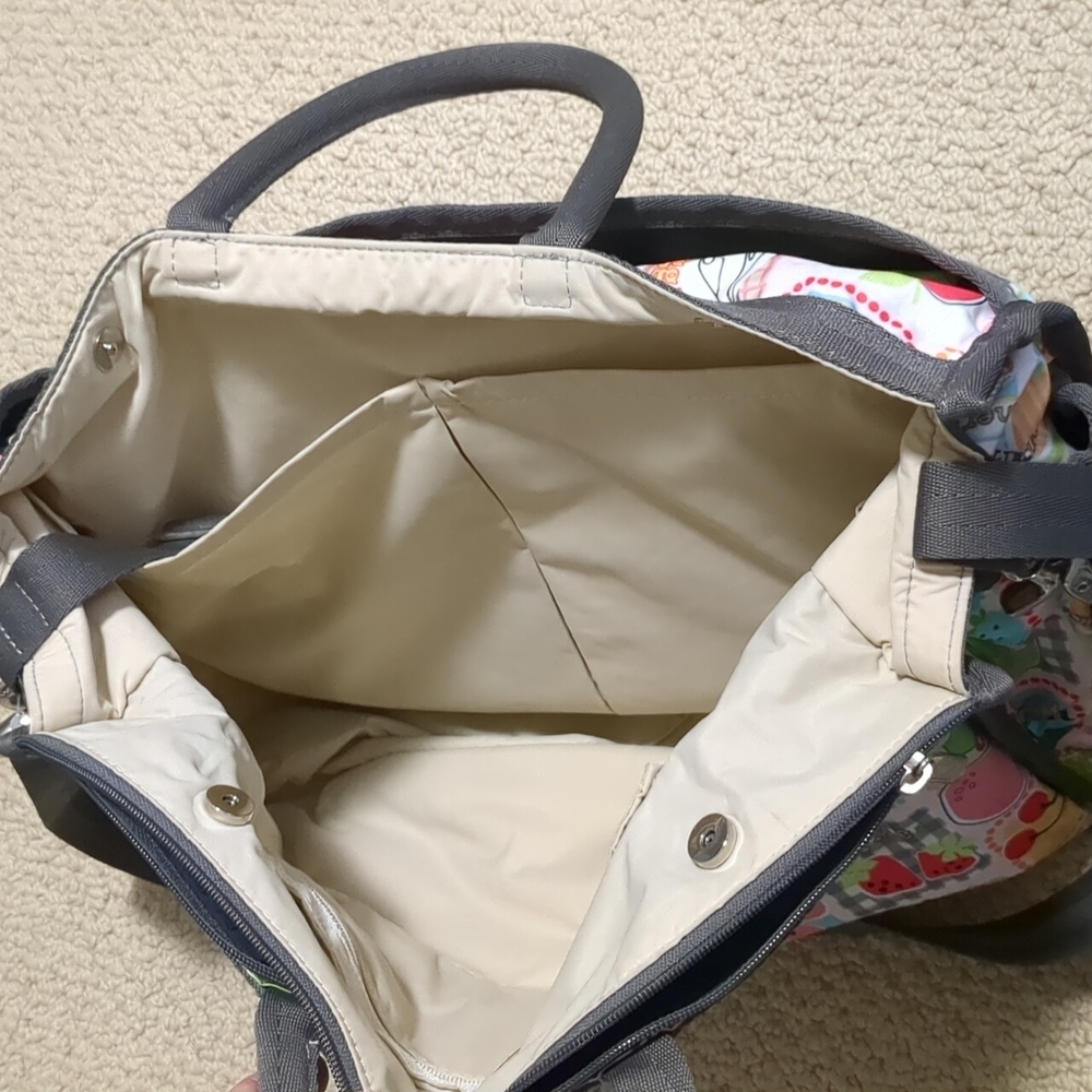 Worn Lesportsac diaper bag - Picture 3 of 12